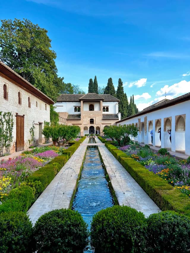 Granada: Alhambra, Pałace Nasrydów i ogrody Generalife — bilety i przewodnik w cenie — Ogrody Generalife
