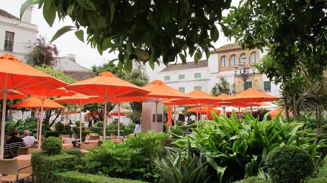 Mijas, Marbella i Puerto Banús: biała wioska, starówka i luksusowa marina w jeden dzień — Starówka Marbelli i powrót