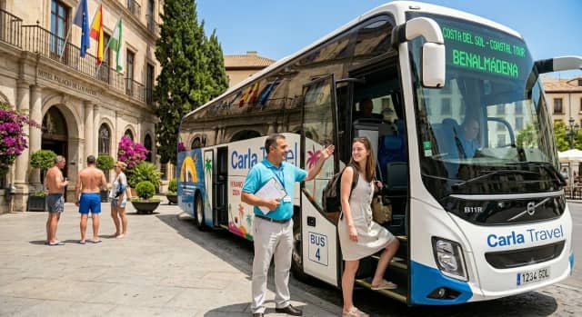 Granada: Alhambra, Pałace Nasrydów i ogrody Generalife — bilety i przewodnik w cenie — Odbiór i wyjazd w kierunku Granady